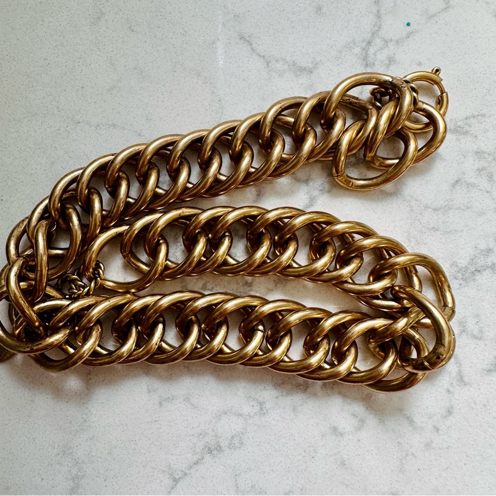 Elizabeth Cole Chunky Gold Link Statement Necklace - Picture 11 of 16